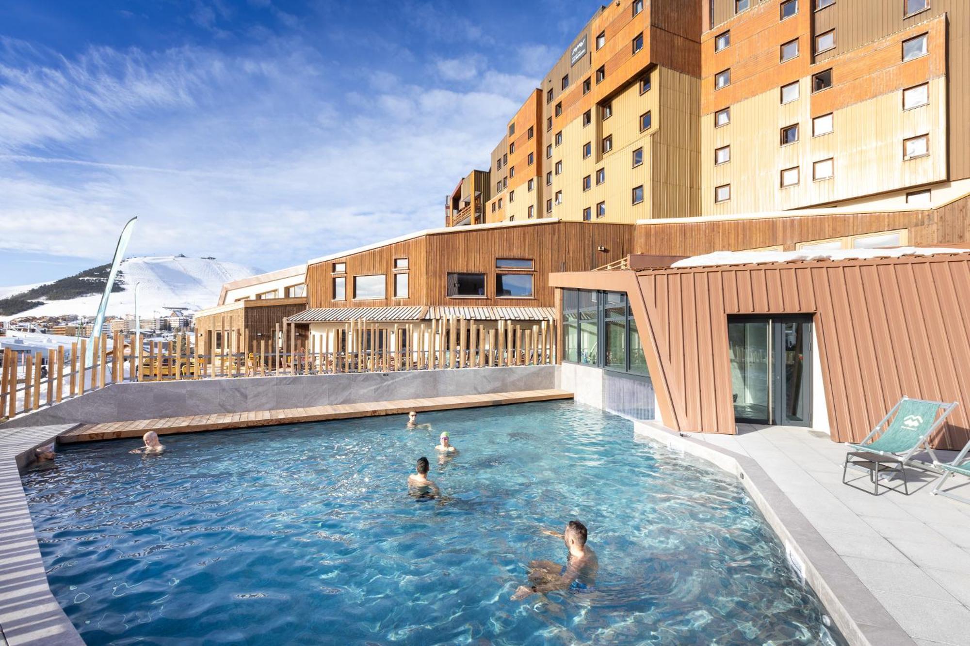 Hotel Club Mmv Les Bergers **** Alpe d'Huez Eksteriør bilde