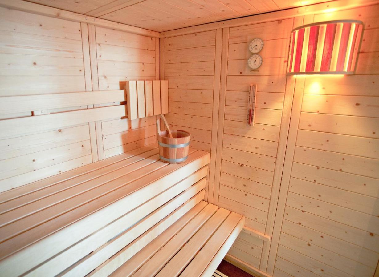 Hotel Club Mmv Les Bergers **** Alpe d'Huez Eksteriør bilde